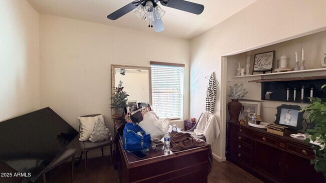 Building Photo - 45105 W Horse Mesa Rd