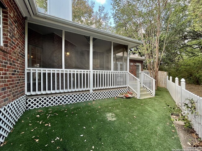 Building Photo - 14018 Red Maple Wood