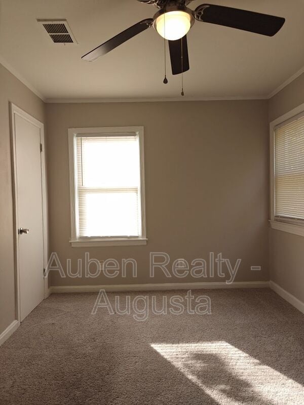 Building Photo - 2913 Hummingbird Ln