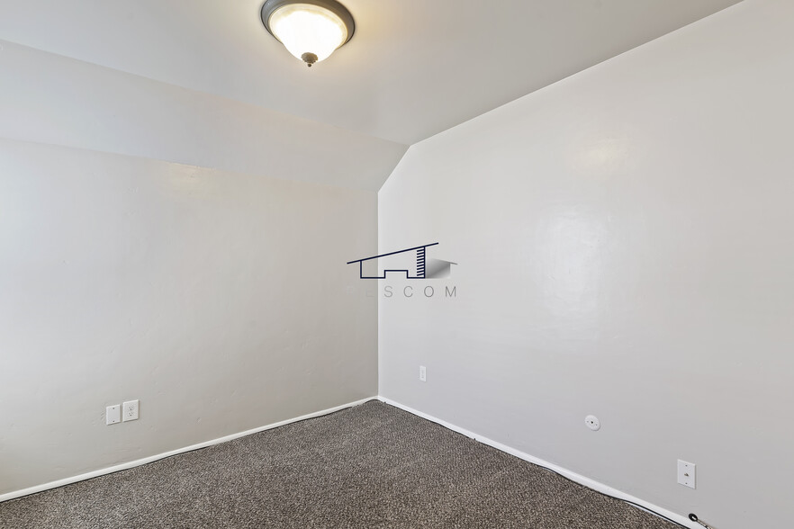 Building Photo - 77 Pheasantbrook Cir