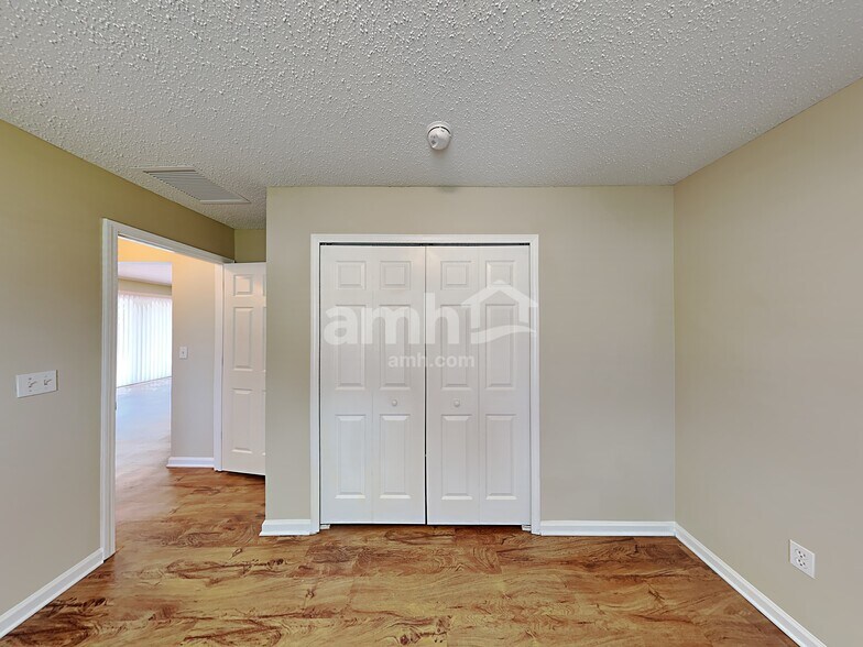 Building Photo - 6815 Rapid River Dr