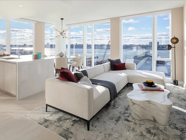 Building Photo - 400 W 61st St