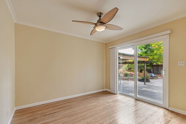 Building Photo - Elegant and Spacious 4Bedroom Sunnyvale Home