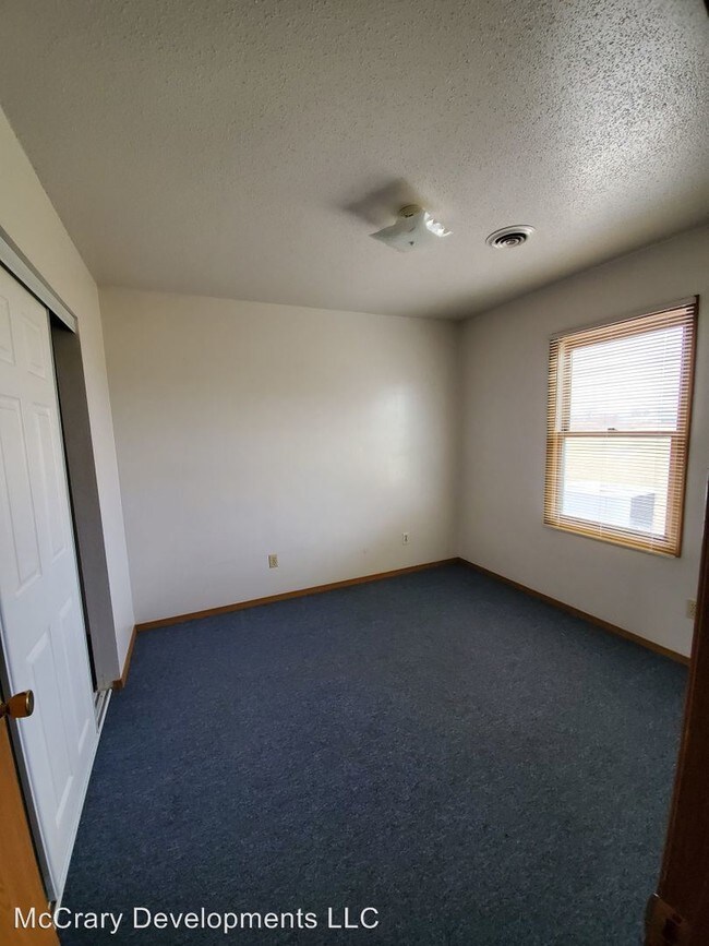 Building Photo - 2110 Melanie Ln