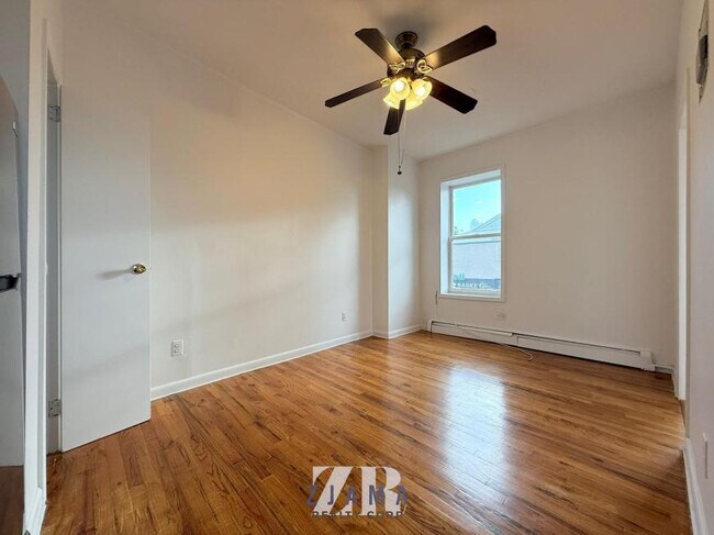 Building Photo - 1 bedroom in Brooklyn NY 11238