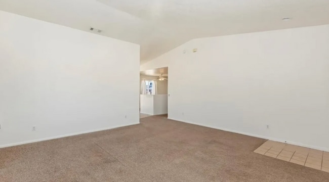Building Photo - 3 BEDROOM APPLE VALLEY HOME