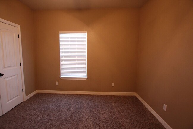 Building Photo - Gorgeous 3 Bed 2 Bath Home in Bullard! Coming Soon!