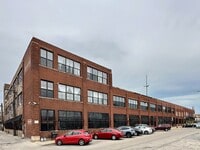 Building Photo - 3124 W Carroll Ave