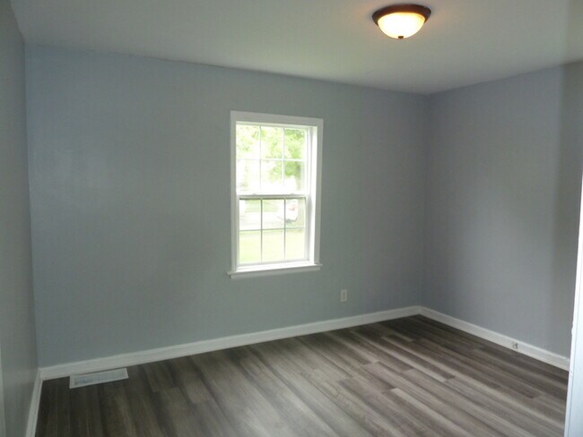 Building Photo - Charming Ranch, 3 bedrooms 2 baths
