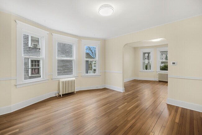 Building Photo - 55 Fairfield St