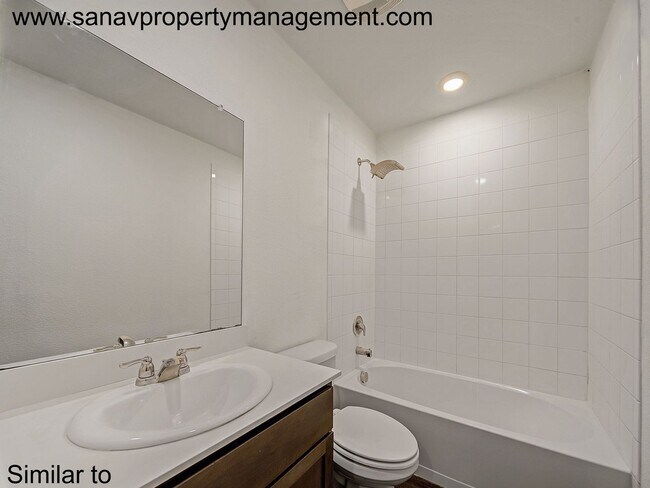 Building Photo - Spacious 4-Bedroom Home for Rent – 400 Wilson Way, Denton, TX