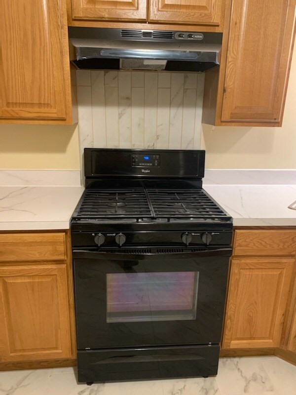 Building Photo - 7 Brookwood St