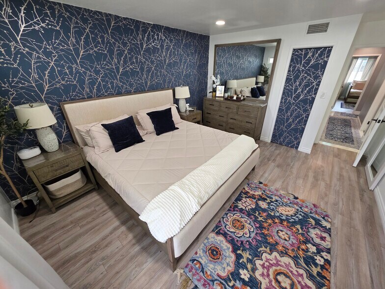 Building Photo - 6097 Charae St