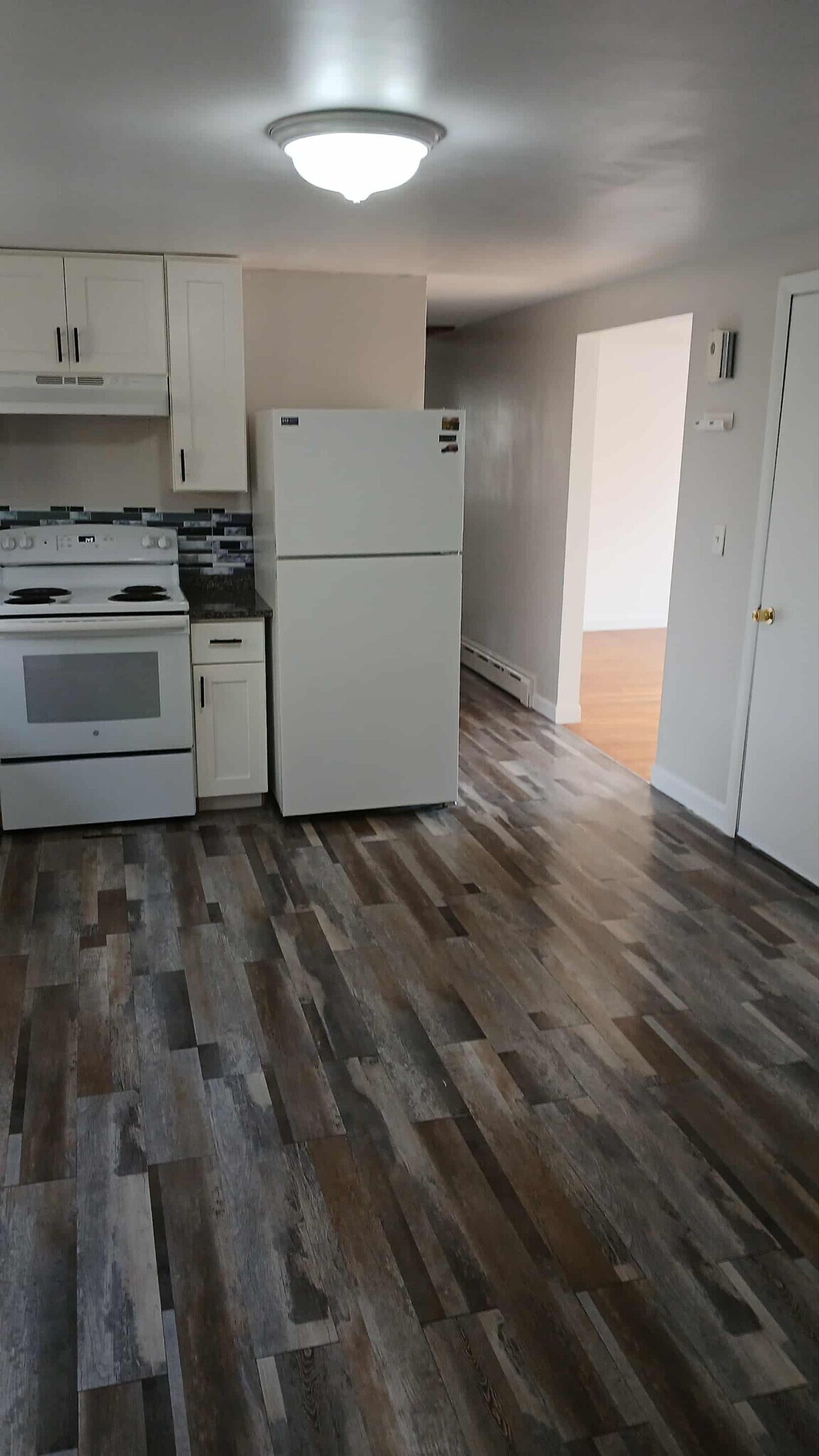 Building Photo - 17 Ontario Ave