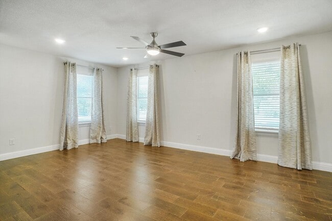 Building Photo - Updated 3 Bedroom in Azle