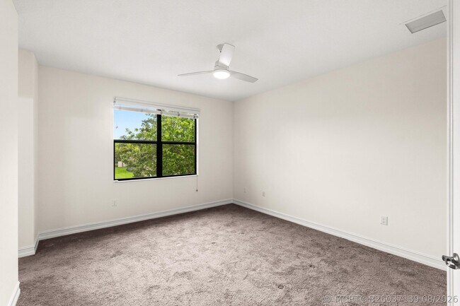 Building Photo - 14018 Gold Tigereye Trl