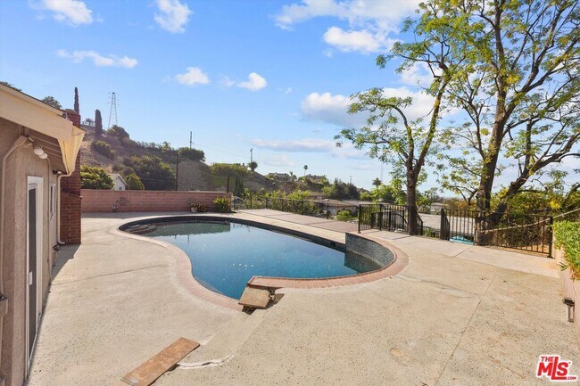 Building Photo - 1200 Windover Way