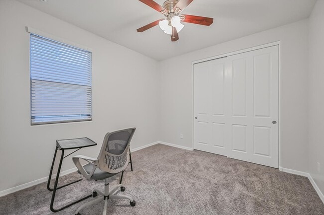 Building Photo - 9775 W Cashman Dr