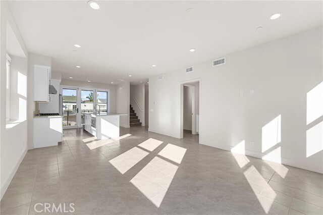 Building Photo - 19011 Main St