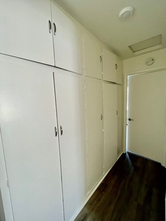 Building Photo - North Clairemont Gem | Fully Remodeled with Indoor-Outdoor Living & Designer Finishes