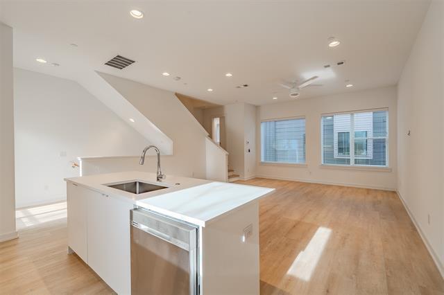 Building Photo - 6012 Hudson St