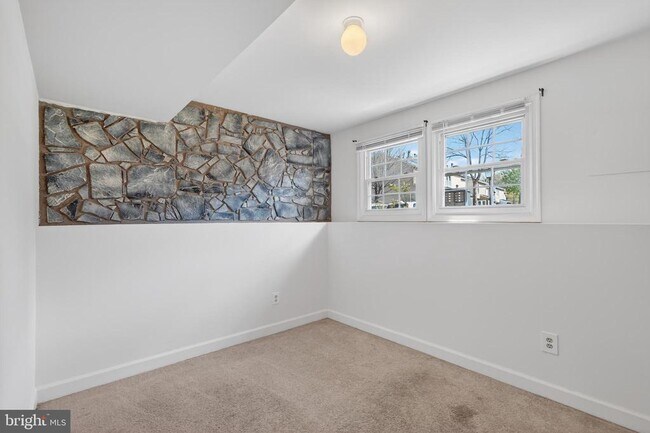 Building Photo - 6142 Joust Ln