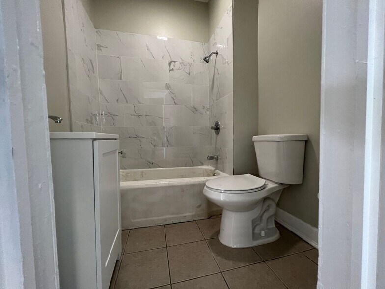 Building Photo - 51 Hawkins St