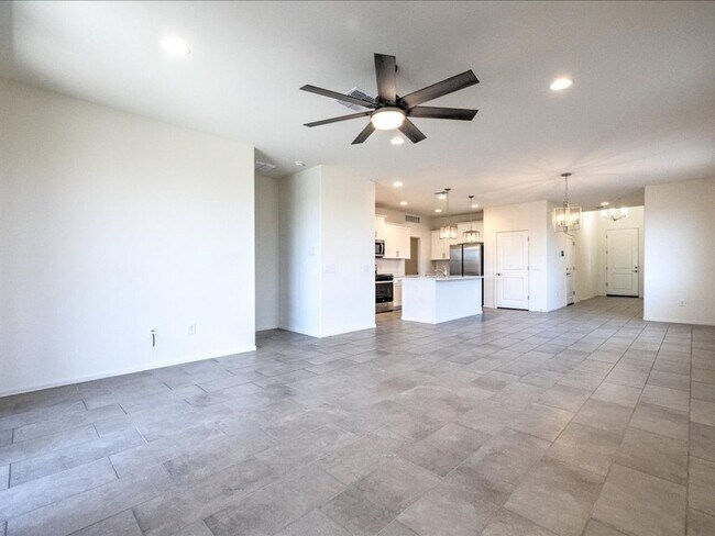 Building Photo - 11328 S Weismann Dr