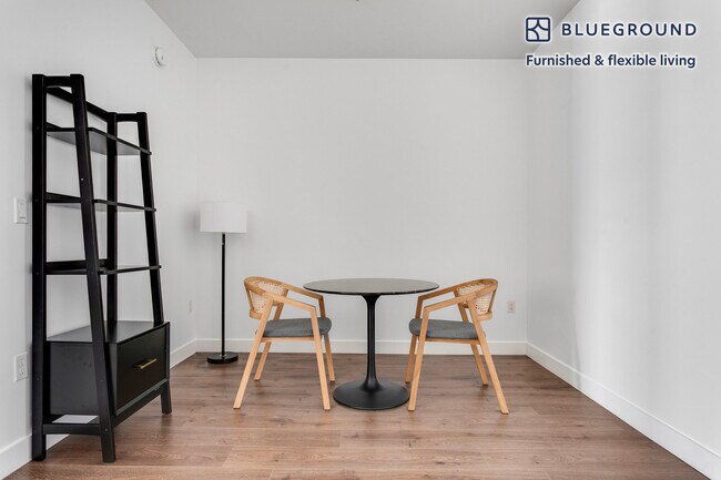 Building Photo - 3345 Wilshire Blvd