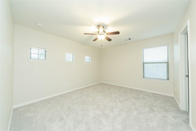 Building Photo - 27111 Postwood Manor Ct