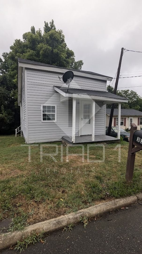 Building Photo - 1Bed/1Bath HOUSE in Reidsville! - $895/mo