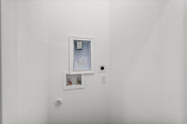 Building Photo - 191 Rodney Boat Rd