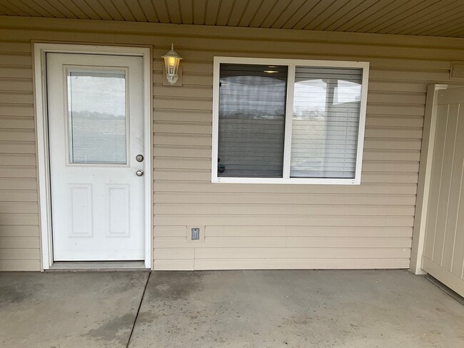 Building Photo - 119 Northtowne St