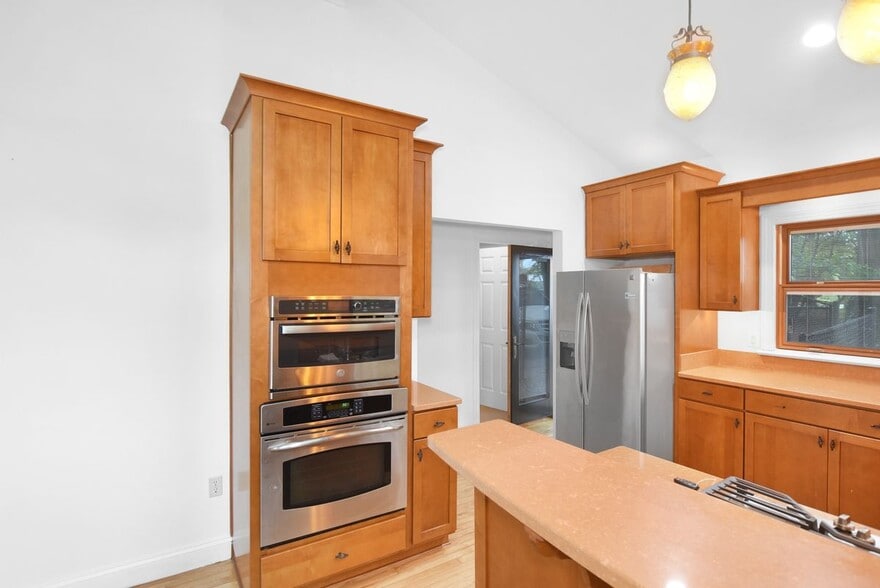 Building Photo - 149 Windcliff Rd