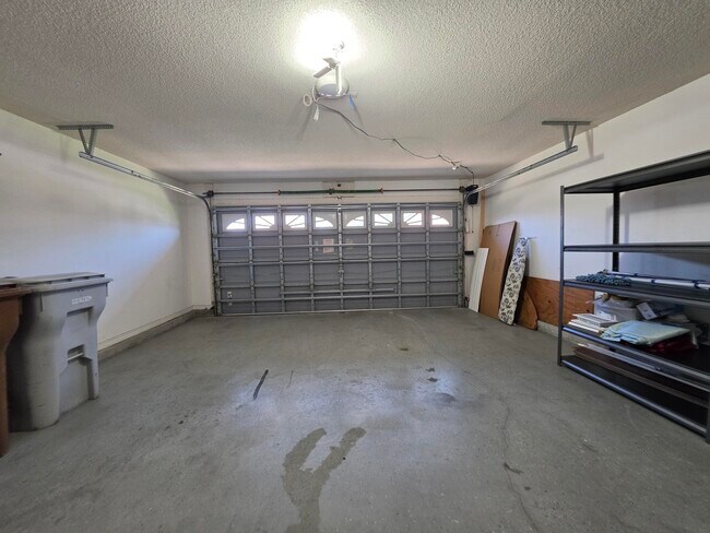 Building Photo - 2295 Heritage Cir