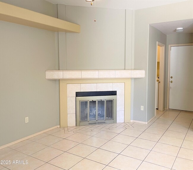 Building Photo - 5243 W Whitten St