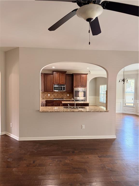 Building Photo - 559 Madison Park
