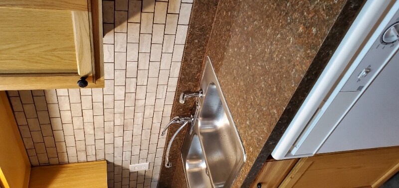 Building Photo - 1437 Pine Ln