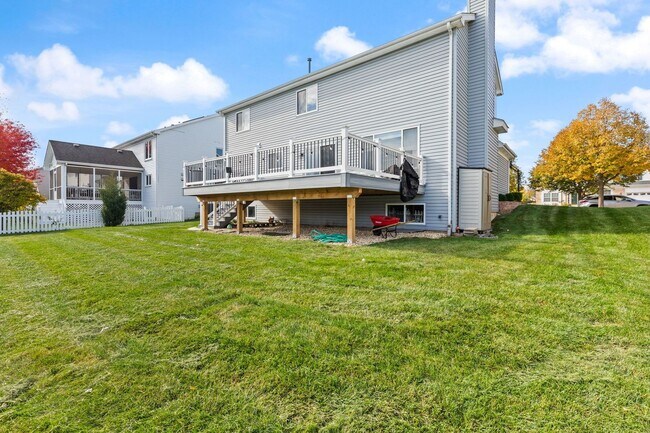 Building Photo - Incredibly beautiful 4 Bedroom 2.5 Bath Home