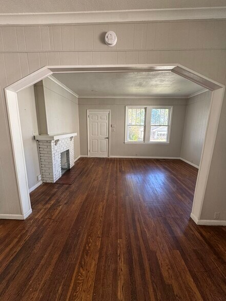 Building Photo - 7123 3rd Ave S