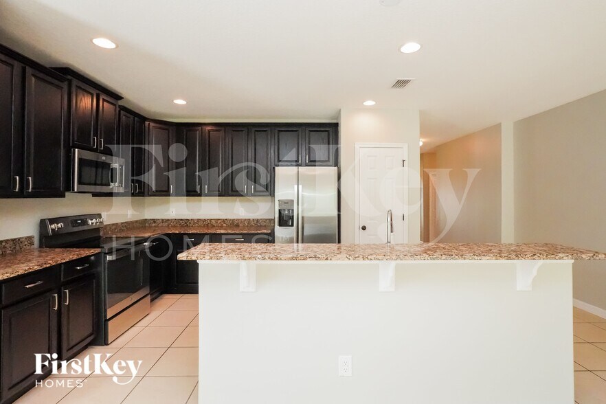 Building Photo - 3734 Briarwood Estates Cir