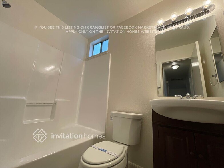 Building Photo - 2875 Georgia Dr