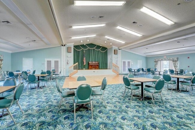 Building Photo - 8046 Summerview Terrace