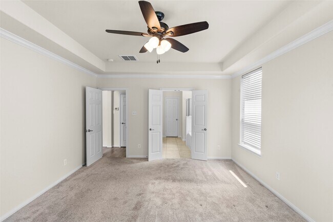 Building Photo - 6407 Pine Rest Dr