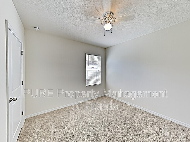 Building Photo - 9734 Pepper Tree Pl