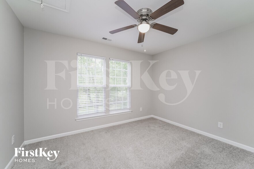 Building Photo - 13413 Edgetree Dr