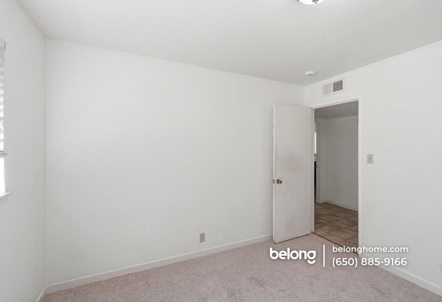 Building Photo - 1680 Shaffer Rd