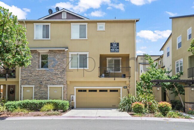 Building Photo - Unit 1529