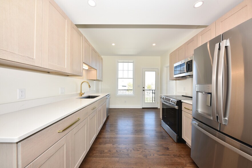 Galley Kitchen - 104 E Prospect St