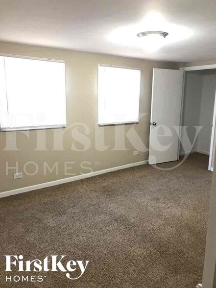 Building Photo - 26646 Elmwood Ave